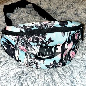 Nike Fanny pack